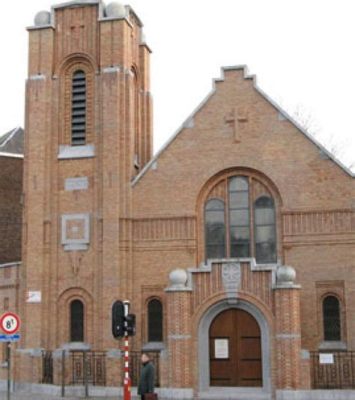 De Kerk van de Verlossing - Een Meisterwerk van Geometrisch Brilliance en Mystieke Symbolieke